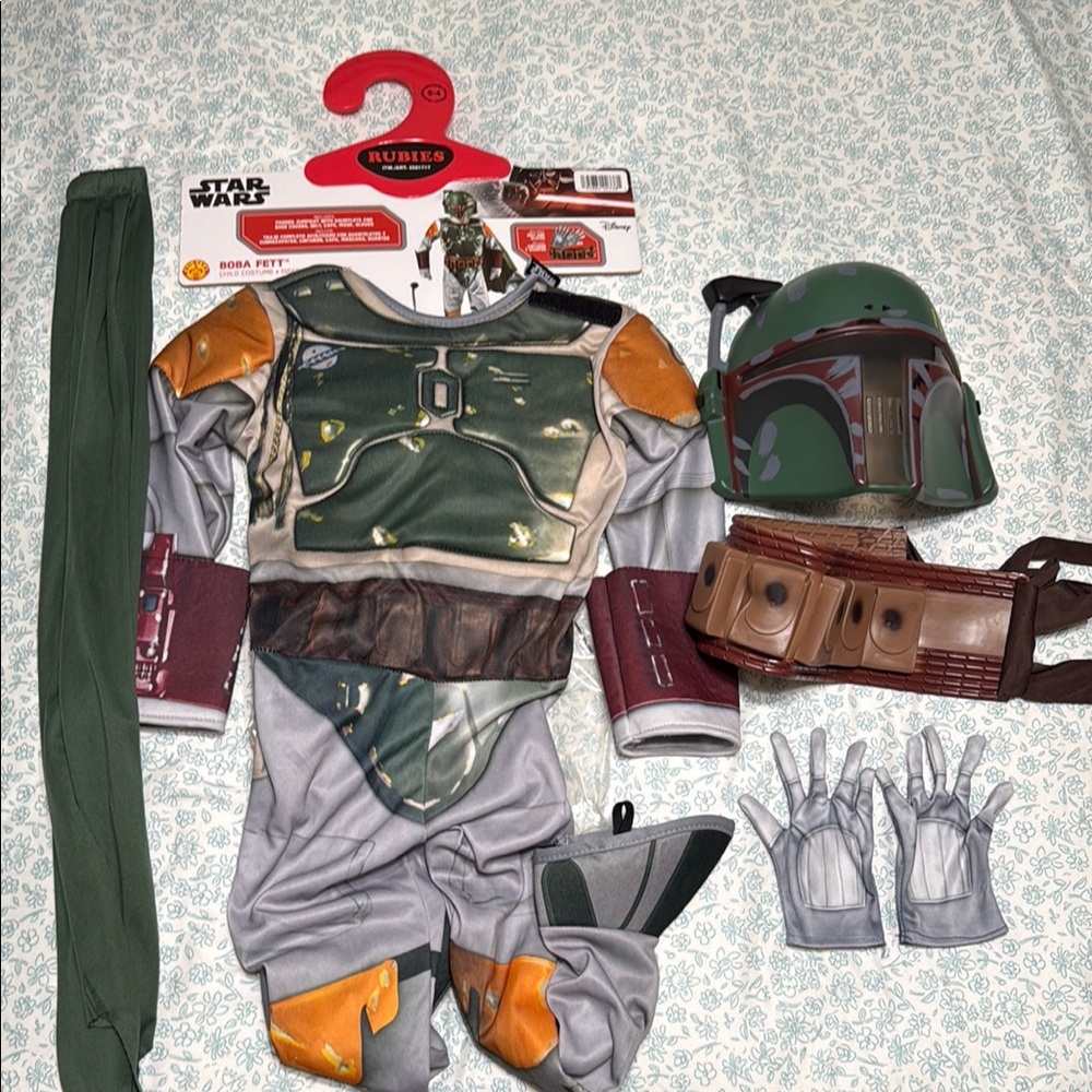 Star Wars Boba Fett Bounty Hunter Set with Helmet, Belt & Gloves.